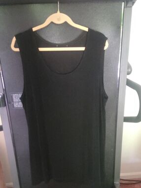 Sleeveless Black Womens Tank Top